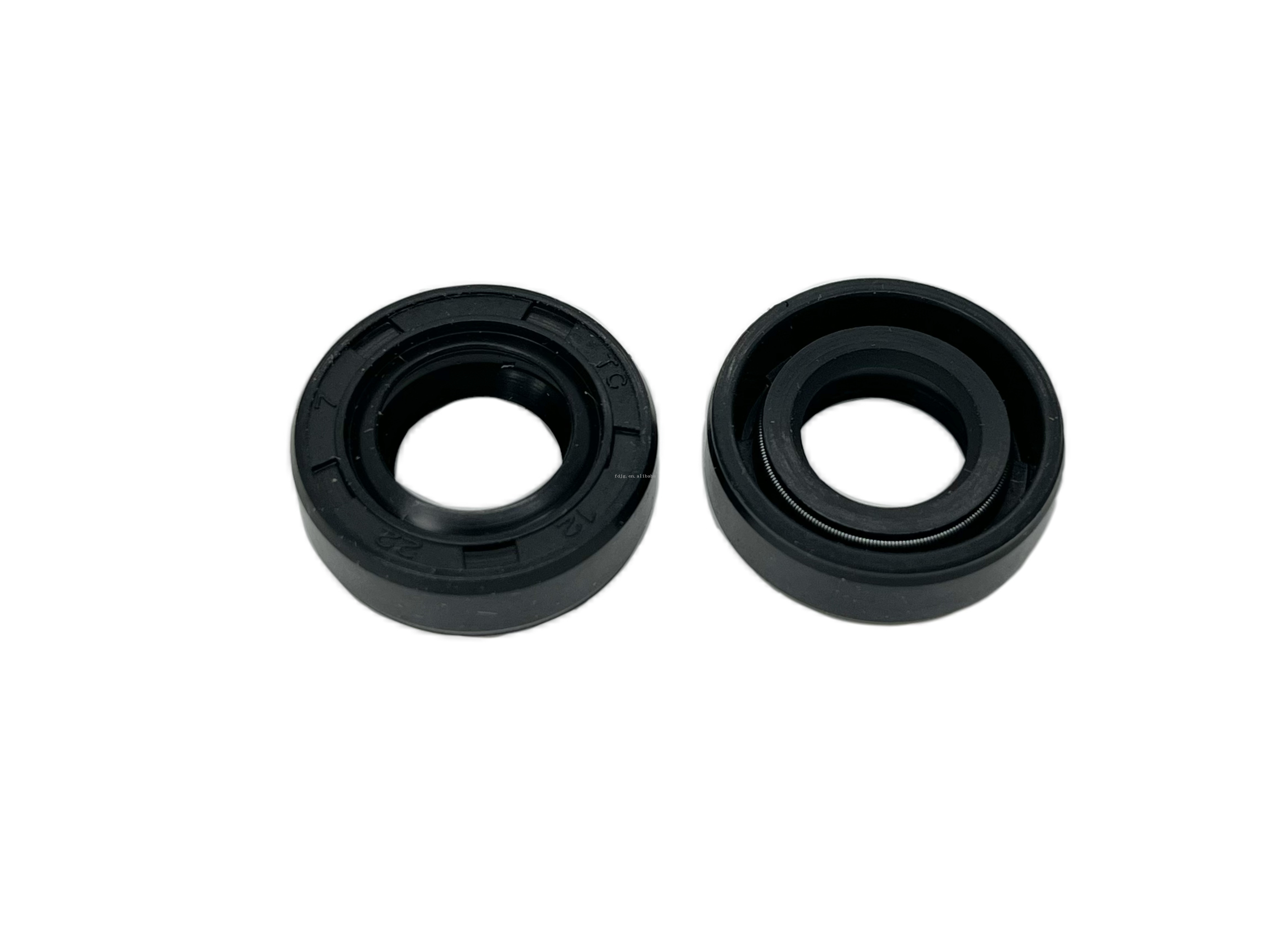 2pcs TU 26 TU26 Oil Seal Hedge Strimmer Brush Cutter Engine Parts